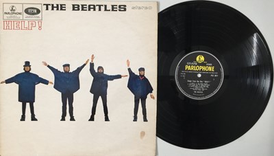 Lot 18 - THE BEATLES - HELP! LP (UK STEREO - PCS 3071)