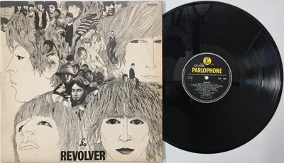 Lot 21 - THE BEATLES - REVOLVER LP (ORIGINAL UK WITHDRAWN MIX COPY - PMC 7009)