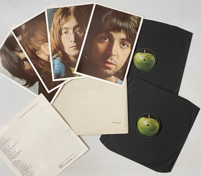 Lot 70 - THE BEATLES - WHITE ALBUM LP (UK TOP OPENER NO. 0551881 - PCS 7067/ 68)