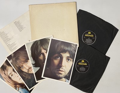 Lot 82 - THE BEATLES - WHITE ALBUM - ORIGINAL (EU) EXPORT COPY (BLACK/YELLOW PARLOPHONE P-PCS 7067/8)