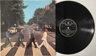 Lot 103 - THE BEATLES - ABBEY ROAD LP (CONTRACT/EXPORT PARLOPHONE ONE BOX EMI COPY - PCS 7088)