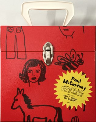 Lot 118 - PAUL MCCARTNEY - RUN DEVIL RUN (LIMITED EDITION 7" BOX SET - 5232291).
