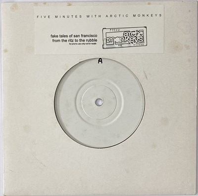 Lot 18 - ARCTIC MONKEYS - FIVE MINUTES WITH ARCTIC MONKEYS 7" (PROMO/ WHITE LABEL - BANG BANG RECORDINGS - BANG B71)