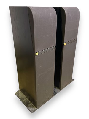 Lot 11 - JBL L5 FLOORSTANDING SPEAKERS.