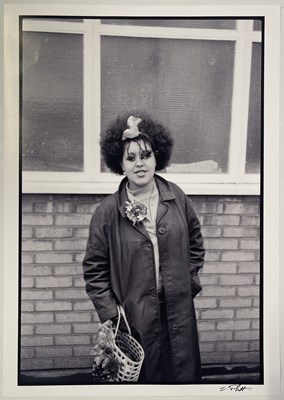 Lot 52 - POLY STYRENE - SHEPPERTON STUDIOS 1977 - PHOTOGRAPHER SIGNED PHOTO PRINT.
