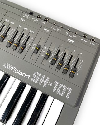 Lot 19 - ROLAND - A SH-101 MONOPHONIC SYNTHESIZER WITH ORIGINAL OWNER'S MANUAL.
