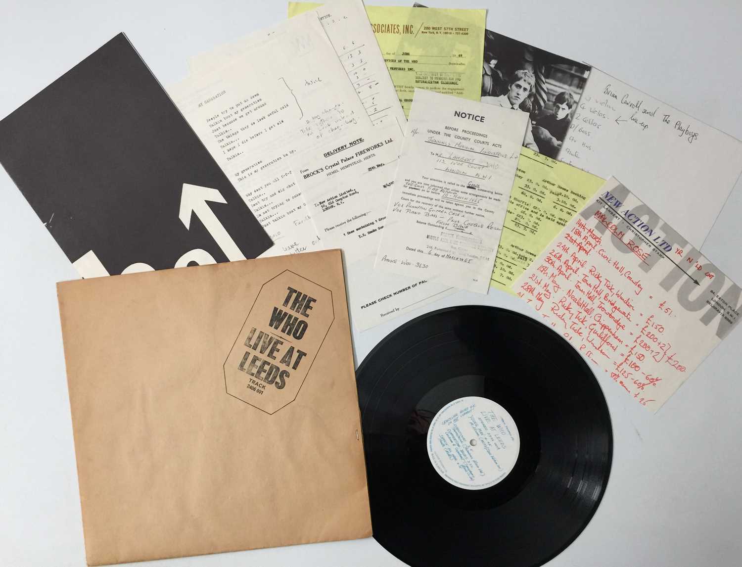 Lot 353 - THE WHO - LIVE AT LEEDS LP (COMPLETE 1ST UK PRESSING - TRACK 2406 001)