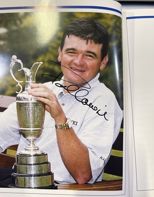 Lot 279 - GOLF MEMORABILIA - SIGNED GOLF BALLS AND SIGNED OPEN BOOKS.