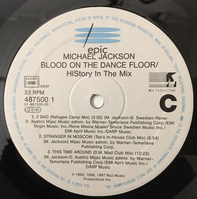 Lot 122 - MICHAEL JACKSON - BLOOD ON THE DANCE FLOOR/ HISTORY IN THE MIX LP (EUROPEAN ORIGINAL - EPIC - 487500 1)