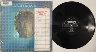 Lot 152 - DAVID BOWIE - S/T LP (UK STEREO ORIGINAL - PHILIPS - SBL.7912)