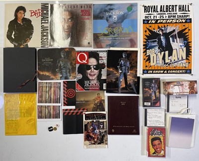 Lot 26 - PROMOTIONAL EPHEMERA INC ALICE COOPER SIGNED COMIC.
