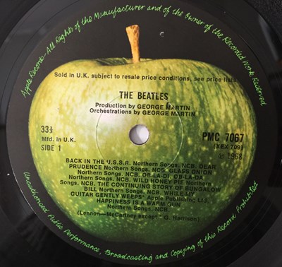 Lot 685 - THE BEATLES - THE WHITE ALBUM LP (PMC 7068 - ORIGINAL PRESSING - LOW NUMBER)