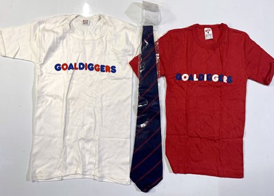 Lot 32 - ELTON JOHN - ORIGINAL 'GOALDIGGERS SONG' PROMOTIONAL ITEMS.