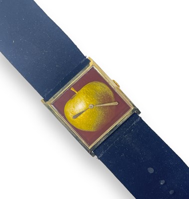 Lot 337 - CIRCA 1970 OLD ENGLAND 'APPLE' WATCH.