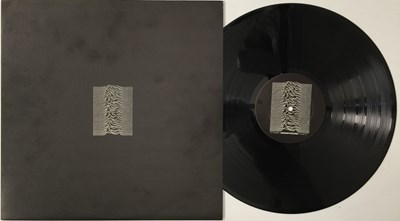 Lot 3 - JOY DIVISION - UNKNOWN PLEASURES LP (UK FACTORY - TEXTURED SLEEVE - FACT 10)