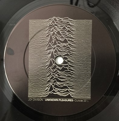 Lot 3 - JOY DIVISION - UNKNOWN PLEASURES LP (UK FACTORY - TEXTURED SLEEVE - FACT 10)