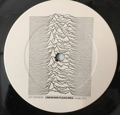 Lot 3 - JOY DIVISION - UNKNOWN PLEASURES LP (UK FACTORY - TEXTURED SLEEVE - FACT 10)