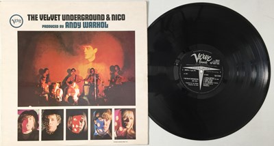 Lot 13 - THE VELVET UNDERGROUND & NICO LP (UK MONO ORIGINAL - VERVE - VLP.9184)