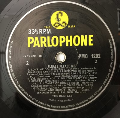 Lot 24 - THE BEATLES - PLEASE PLEASE ME LP (UK MONO 3RD PRESS - PMC 1202)