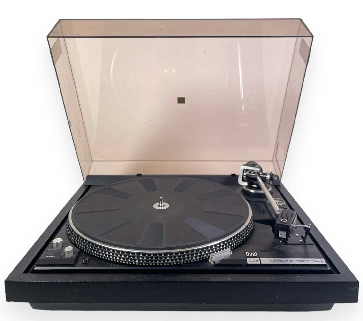 Lot 29 - DUAL 604 TURNTABLE.