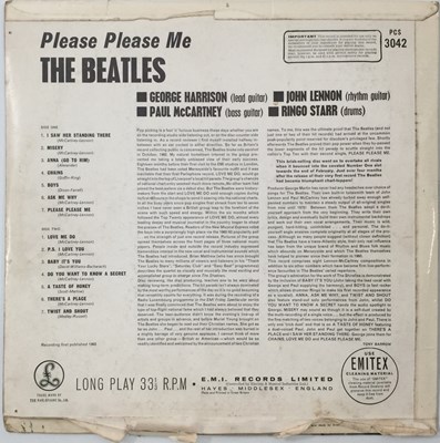 Lot 84 - THE BEATLES - PLEASE PLEASE ME LP (ORIGINAL UK STEREO 'BLACK AND GOLD' PCS 3042)