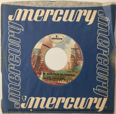 Lot 31 - ALFIE DAVISON - LOVE IS A SERIOUS BUSINESS/ KNOCK ON ANY DOOR 7" (US STYRENE ORIGINAL - MERCURY - 76001)