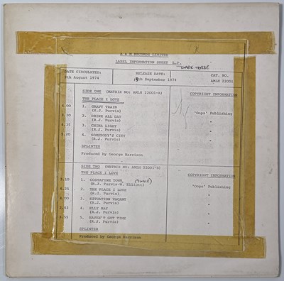 Lot 107 - SPLINTER - THE PLACE I LOVE LP (GEORGE HARRISON PRODUCED - UK TEST PRESSING - DARK HORSE RECORDS - AMLH 22001)