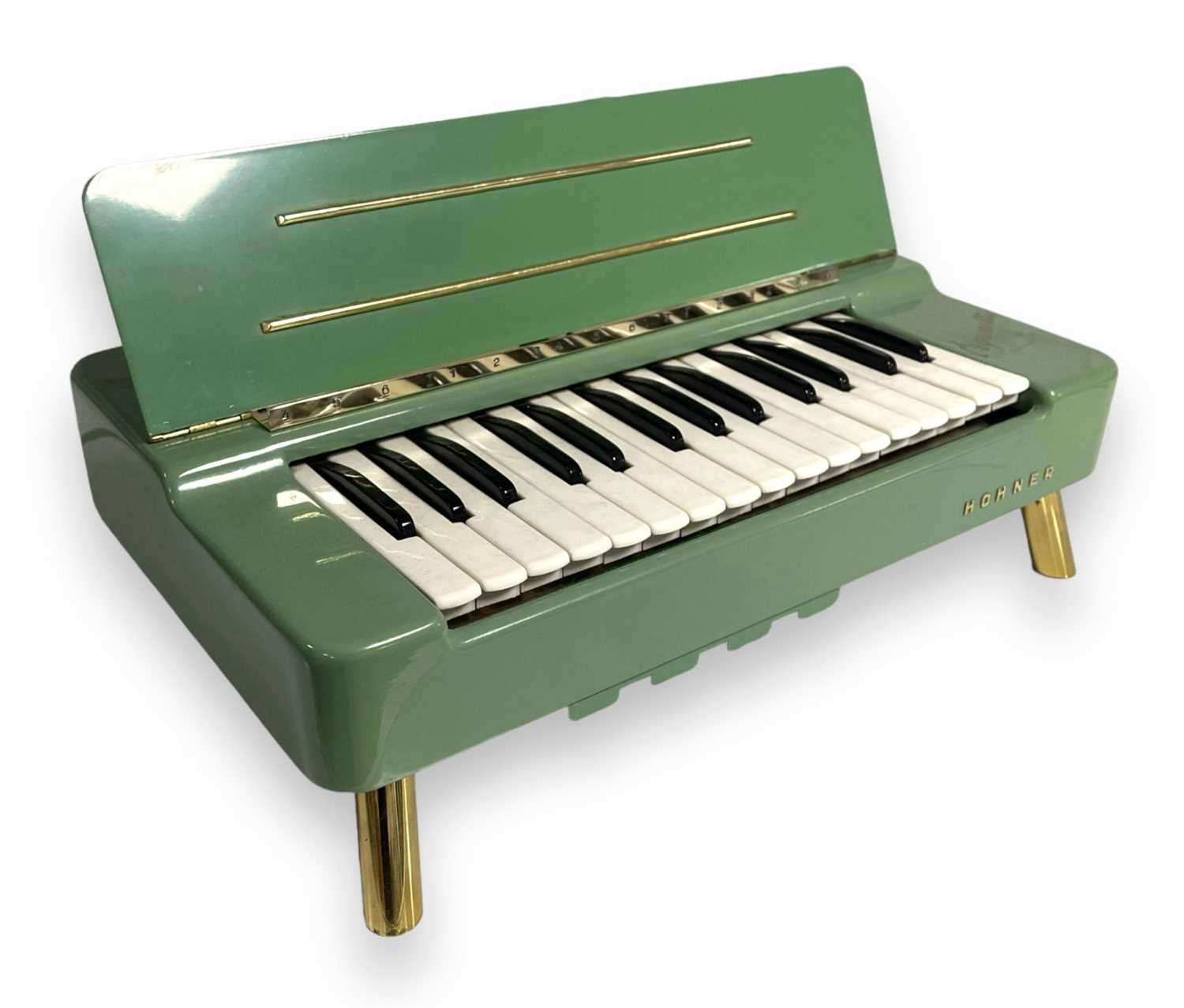 Lot 11 - HOHNER - A C 1958 ORGANETTA.