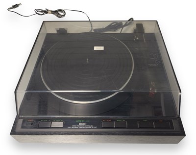 Lot 14 - DENON DP-37F TURNTABLE.