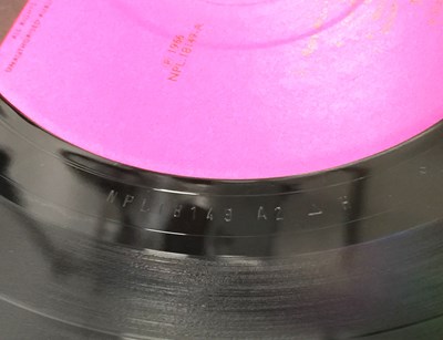 Lot 8 - THE KINKS - FACE TO FACE LP (UK MONO ORIGINAL - PYE - NPL.18149)