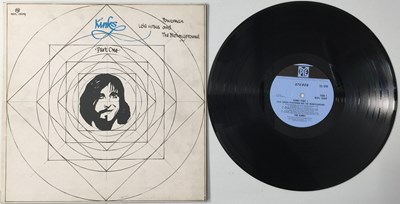 Lot 9 - THE KINKS - LOLA VERSUS POWERMAN AND THE MONEYGOROUND PT 1 LP (UK STEREO ORIGINAL - PYE - NSPL 18359)