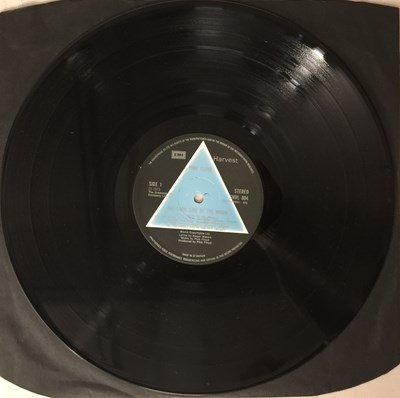 Lot 16 - PINK FLOYD - THE DARK SIDE OF THE MOON LP (UK COMPLETE SOLID TRIANGLE - SHVL 804)