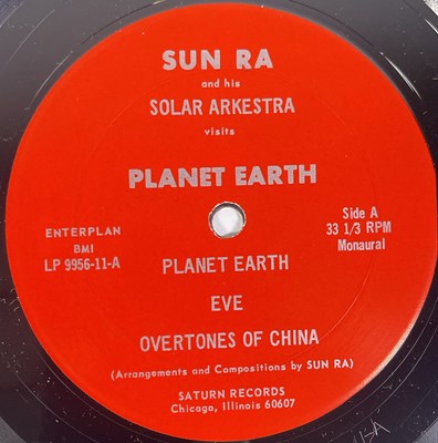 Lot 31 - SUN RA AND HIS SOLAR ARKESTRA - VISTS PLANET EARTH LP (SATURN No. 9956-11)