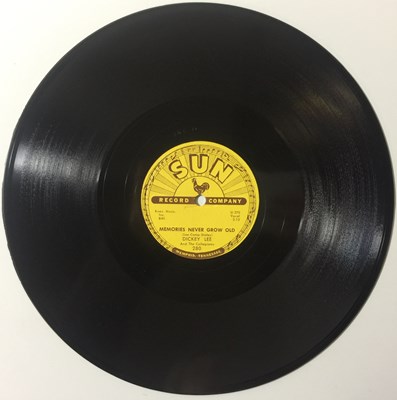 Lot 18 - Dickey Lee - Memories Never Grow Old 78 (SUN 280)