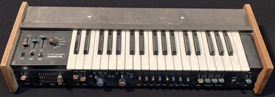 Lot 1 - Korg Mini Korg 700 Synthesizer - 1