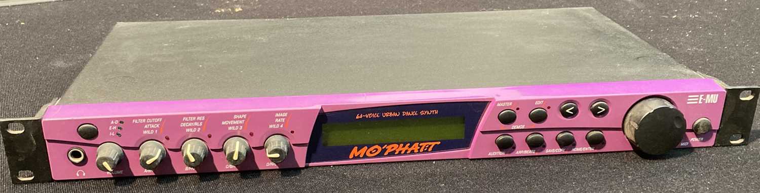 Lot 8 - Studio Equipment - E-MU Mo'Phatt - lot 8