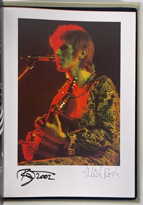 Lot 4 - DAVID BOWIE / MICK ROCK - MOONAGE DAYDREAM - GENESIS BOOK - BOWIE/ROCK SIGNED.