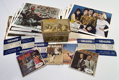 Lot 224 - FILM STILLS AND COLLECTABLES.