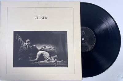 Lot 67 - JOY DIVISION - CLOSER LP (UK ORIGINAL - RED TRANSLUCENT - FACTORY - FACT 25)