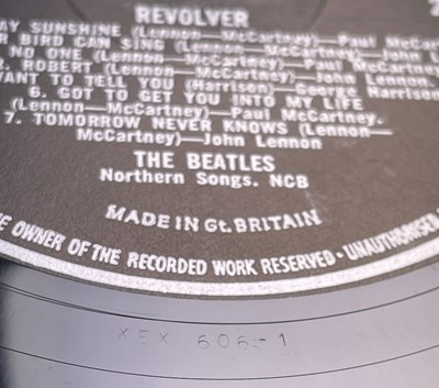 Lot 73 - THE BEATLES - REVOLVER LP (PMC 7009 - MONO FIRST PRESS - WITHDRAWN MIX).