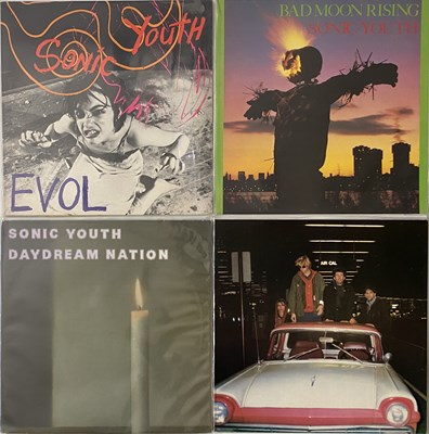 Lot 14 - SONIC YOUTH - LPs/12"