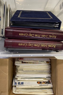 Lot 70 - UK FIRST DAY COVERS / PRESENTATION PACKS ETC. ﻿