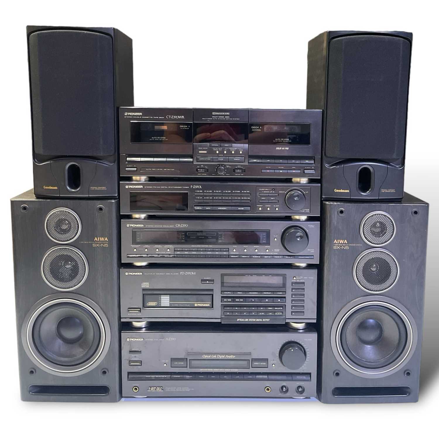 Lot 4 - PIONEER HIFI SYSTEM.