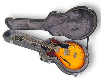 Lot 45 - 1964 GIBSON  ES 330 TD.