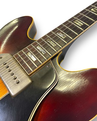Lot 45 - 1964 GIBSON  ES 330 TD.