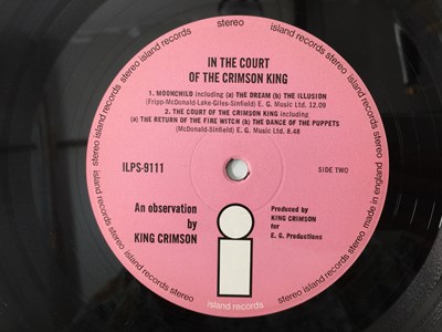 Lot 384 - KING CRIMSON - IN THE COURT OF THE CRIMSON KING LP (ORIGINAL PRESSING - ILPS-9111 - GREG LAKE SIGNED)