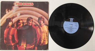 Lot 421 - THE KINKS - THE KINKS ARE THE VILLAGE GREEN PRESERVATION SOCIETY LP (ORIGINAL UK STEREO COPY - PYE NSPL 18233)