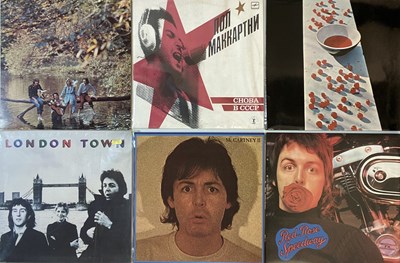 Lot 41 - PAUL McCARTNEY/WINGS/JOHN LENNON/RINGO STARR - LPs/7" BOX SET