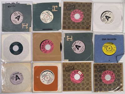 Lot 514 - DANNY'S SINGLES - SINATRA / RAT PACK.