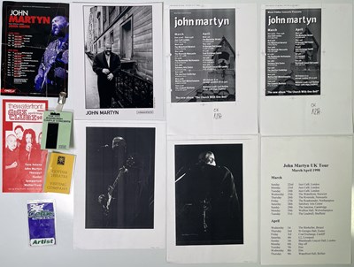Lot 9 - TOUR AND CONCERT MEMORABILIA INC PASSES.